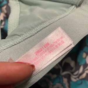 Victoria Secret Wireless lighty lined bra